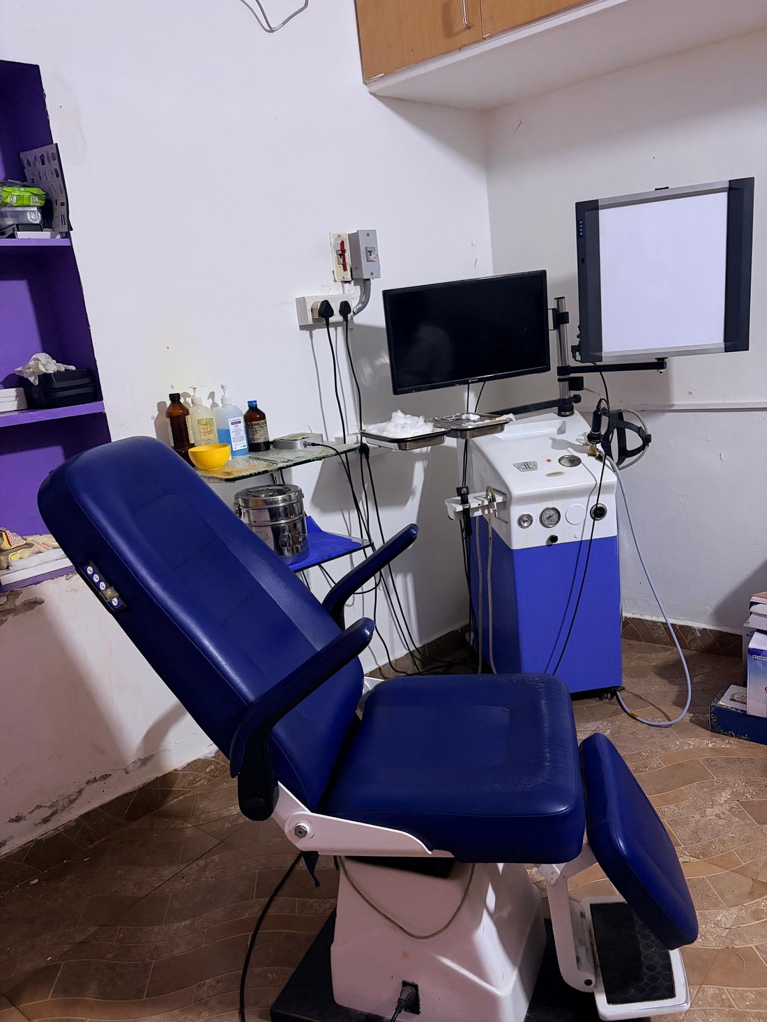ENT treatment chair and equipment at AK ENT Zone